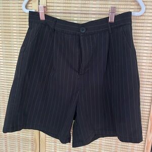 SIZE XL MINT Condition Black Pinstripe Women's Shorts (worn once) smart casual